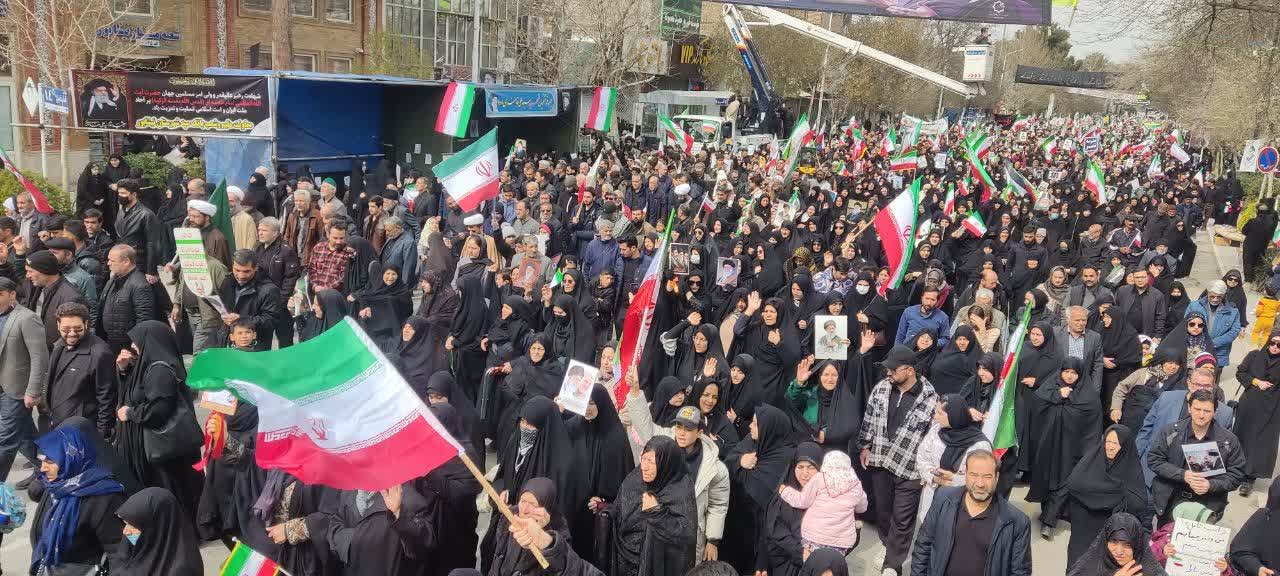 #هم‌_اکنون  🇮🇷 راهپیمایی حماسی و تاریخی مردم ولایت مدار نیشابور در روز جهانی قدس
