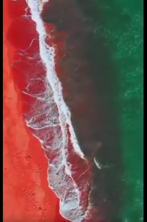 ساحل پرچم‌گون هرمز🇮🇷