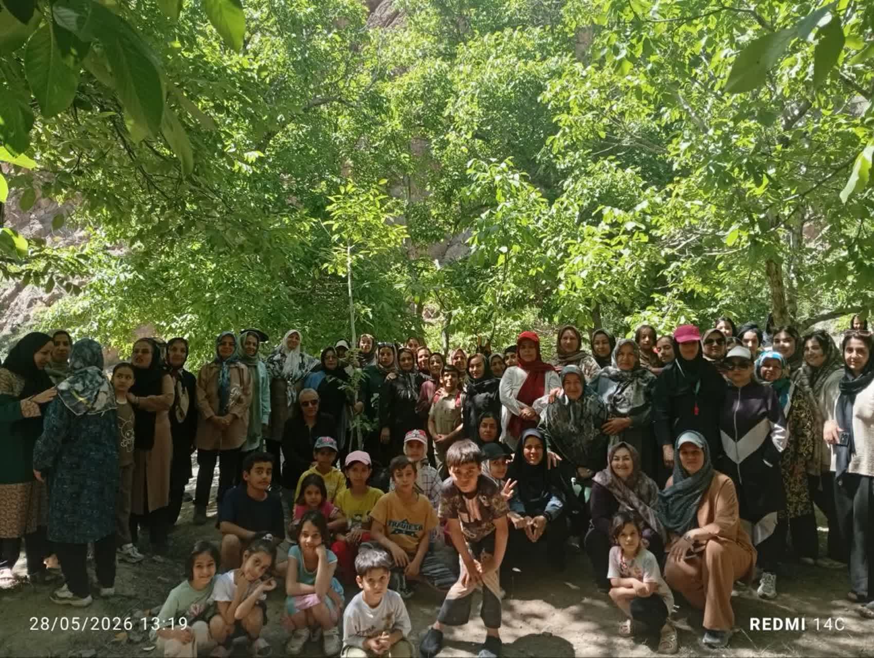 برگزاری تور طبیعت‌گردی بانوان به مناسبت دهه امامت و ولایت